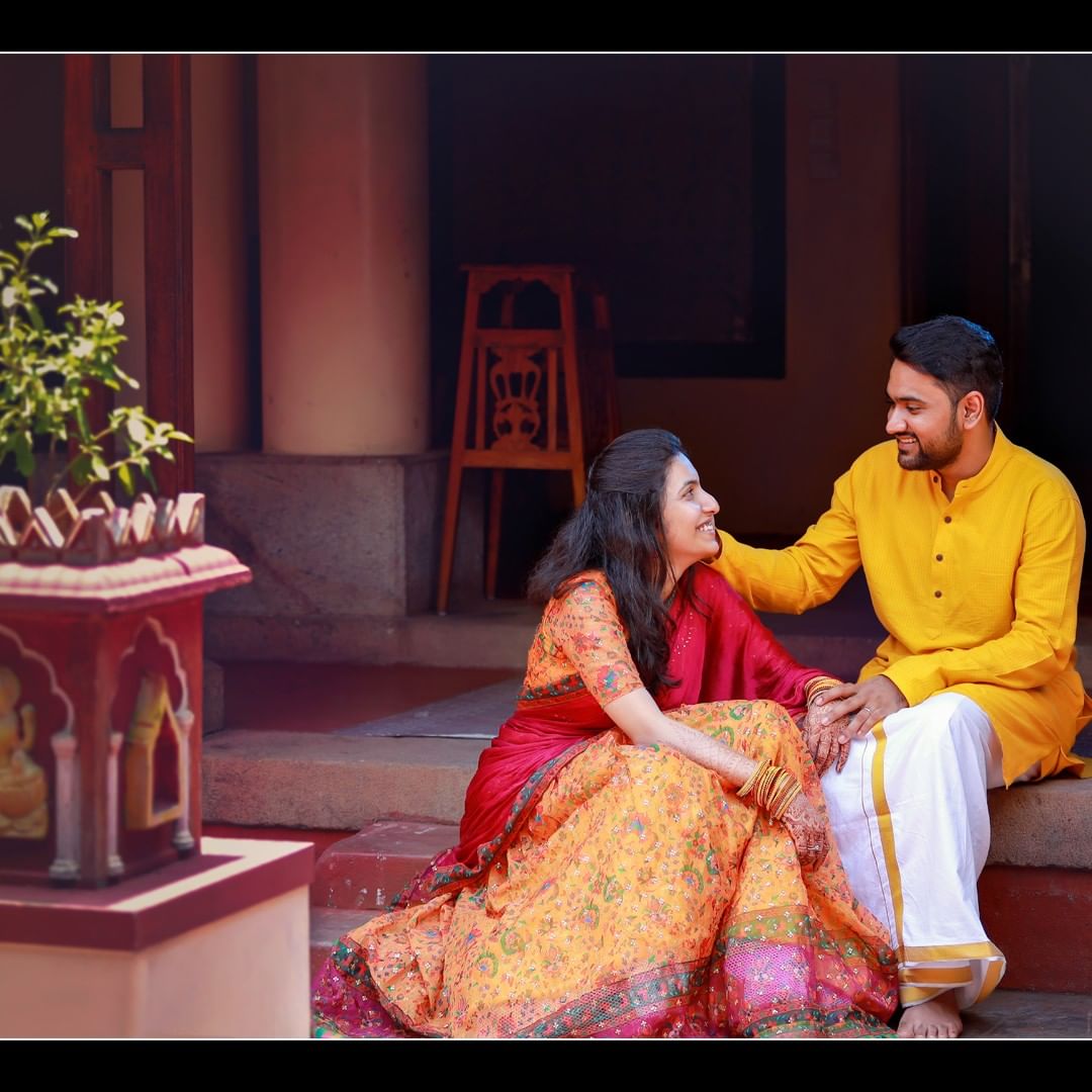 How Romantic: Bengali couple Dev Adhikari and Rukmini Maitra post together,  fans melt in awe
